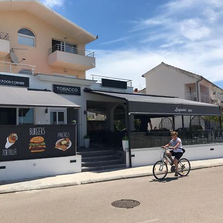 Apartments Villa Marina ロゴズニッツァ エクステリア 写真