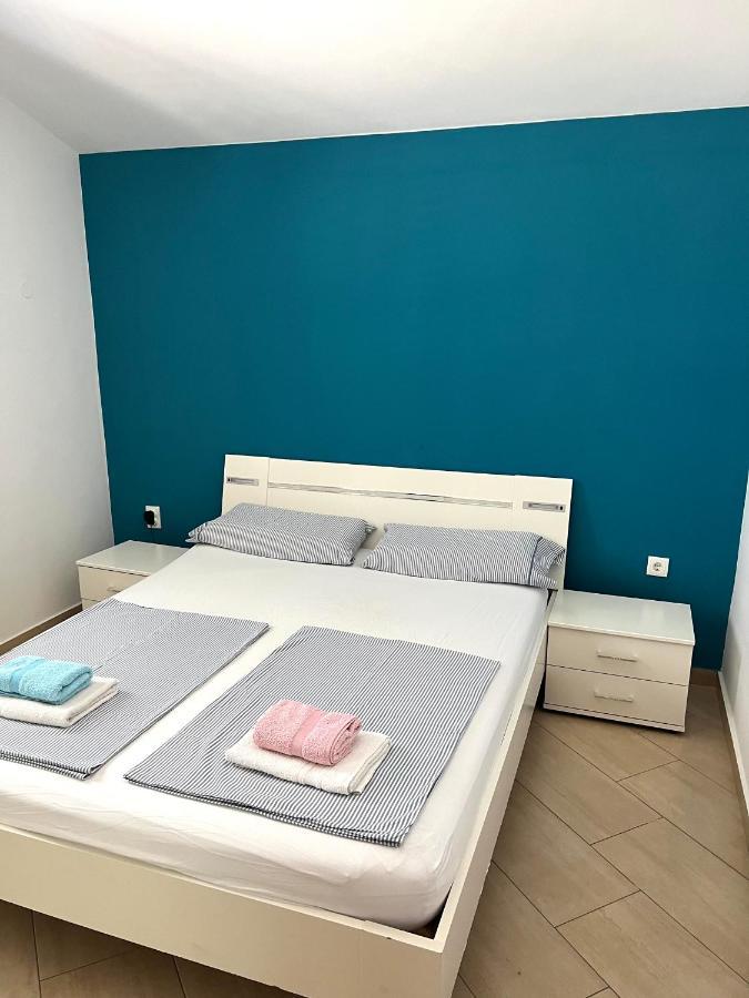 Apartments Villa Marina ロゴズニッツァ エクステリア 写真