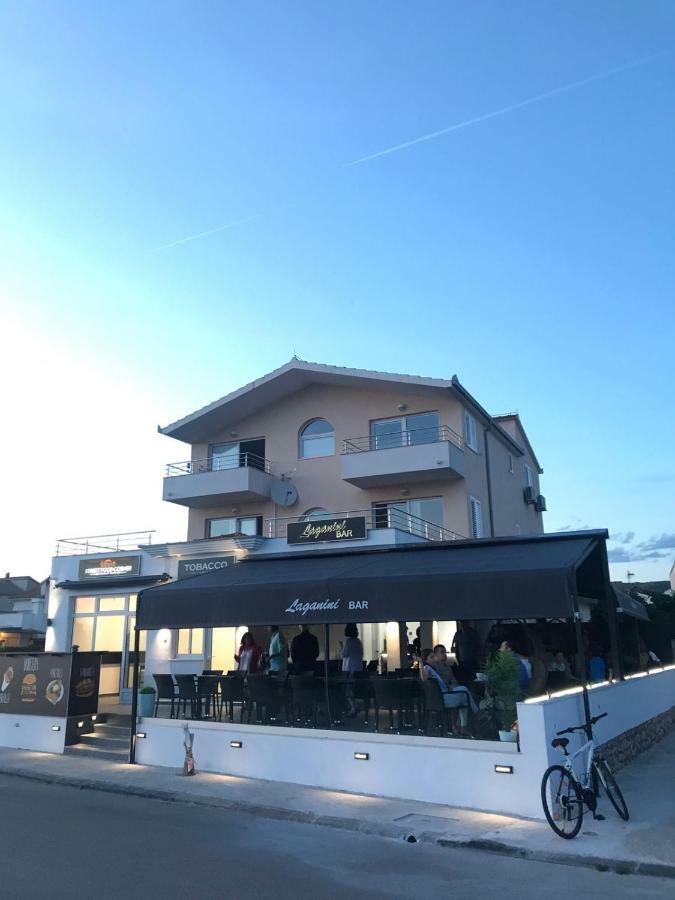Apartments Villa Marina ロゴズニッツァ エクステリア 写真